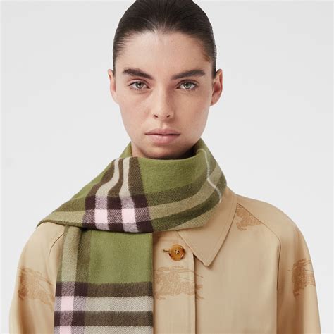 where to find burberry scarves.